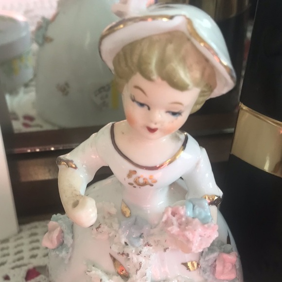 Meet your Posher, Sandra - Picture 2 of 2